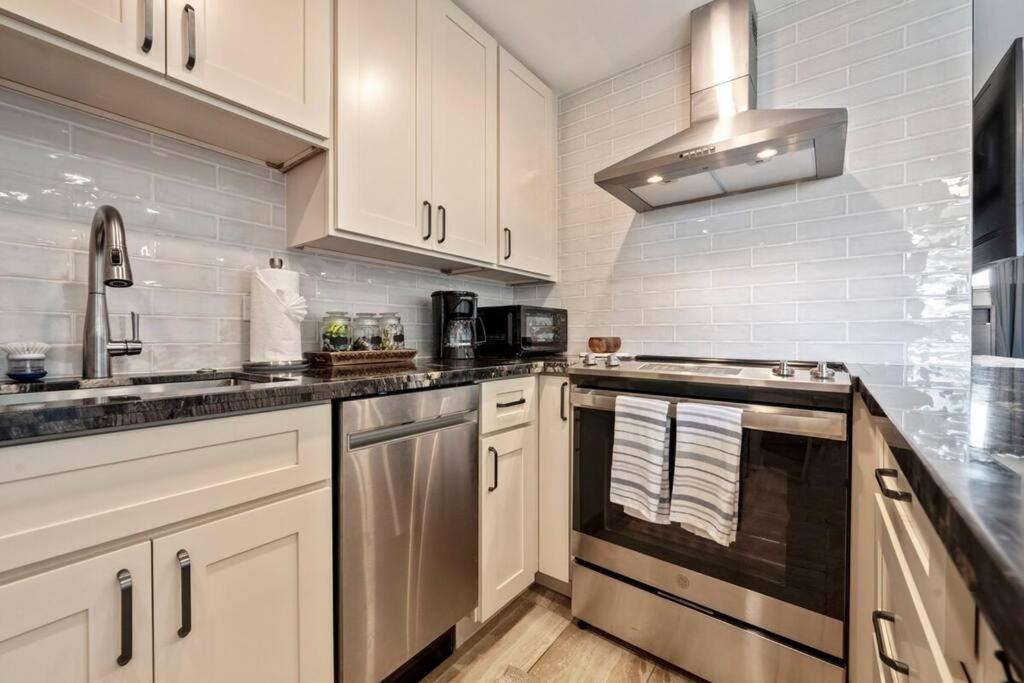 Hale Ono Loa 403- Top Floor, Ocean View, & Complete Modern Remodel Kahana Exterior foto