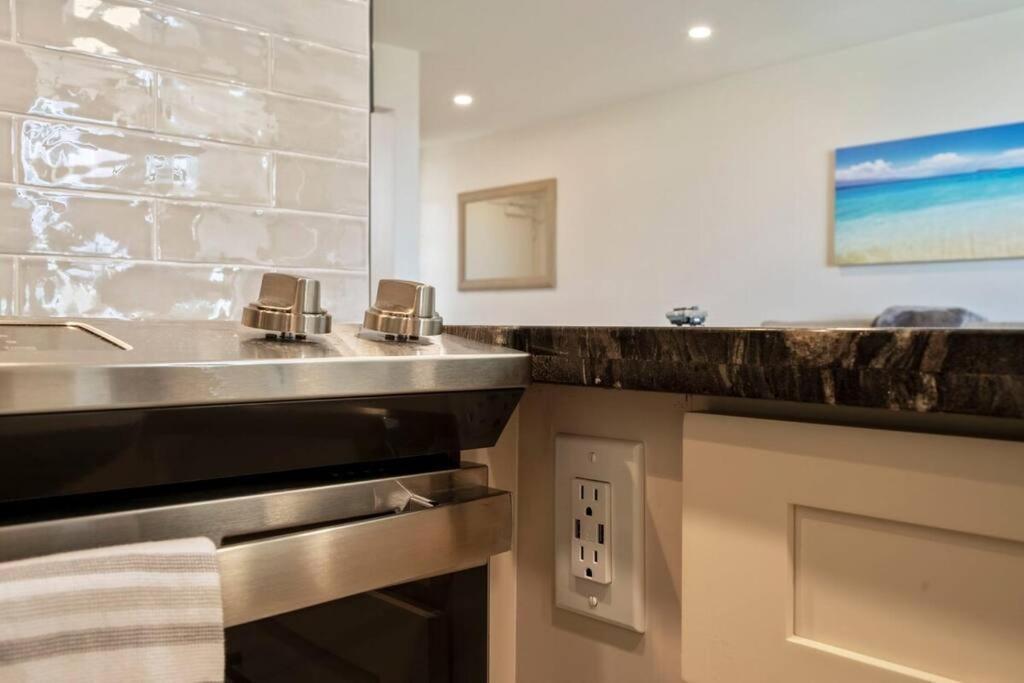 Hale Ono Loa 403- Top Floor, Ocean View, & Complete Modern Remodel Kahana Exterior foto