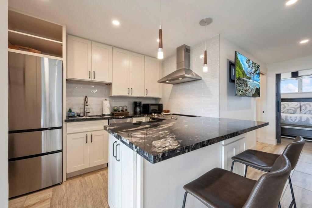 Hale Ono Loa 403- Top Floor, Ocean View, & Complete Modern Remodel Kahana Exterior foto